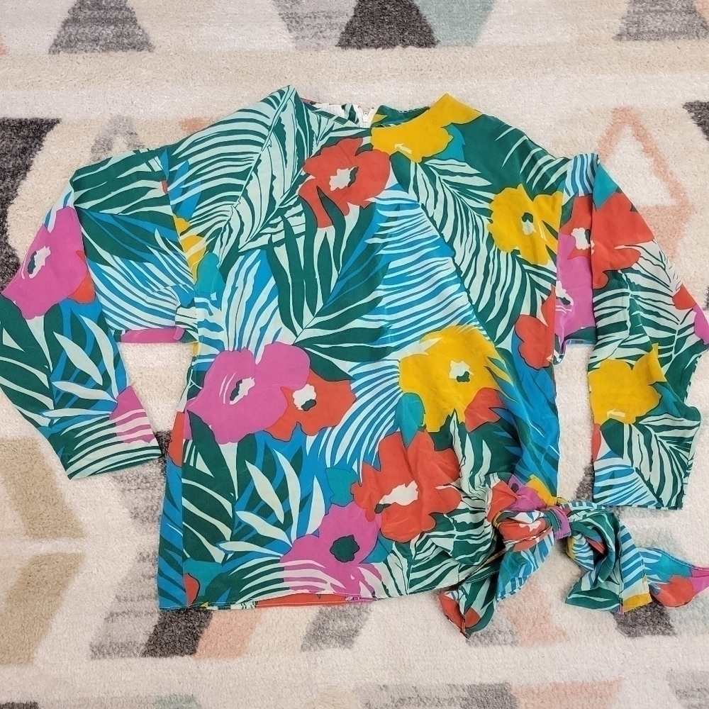 Neiman Marcus Vintage 100% Silk Tropical Print Blouse Size 8